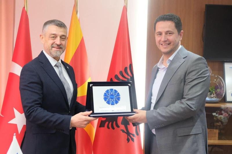 VISIT TO THE MAYOR OF GOSTIVAR BY INTERNATIONAL VISION UNIVERSITY DELEGATION