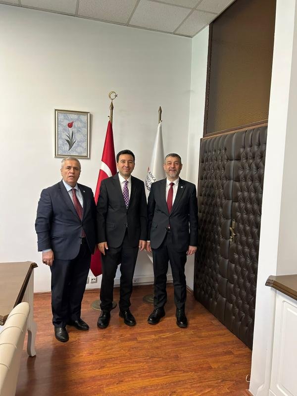 vizyon-rektoru-prof-dr-ahmet-vecdi-can-dan-ankara-haci-bayram-veli-universitesi-ne-ziyaret